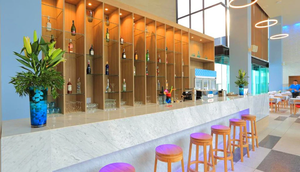 هتل بلو سوتل کرابی